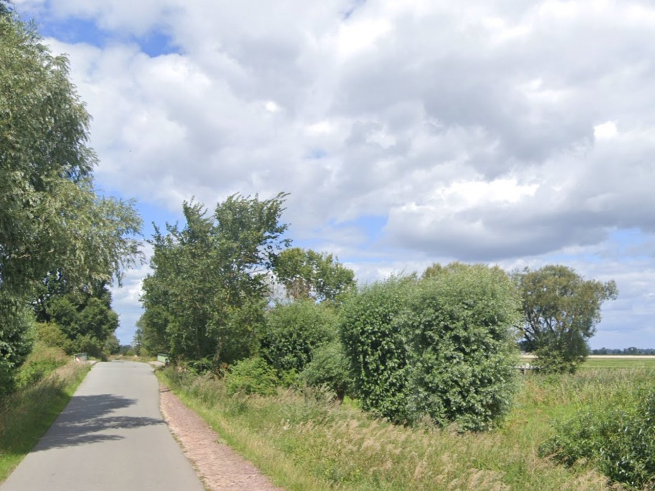 2/24 Miteigentumsanteil an einem Grundstück südöstlich vom Mühlenrhin
